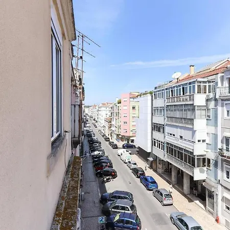 Campo De Ourique Duplex By Vosdomus Apartment *